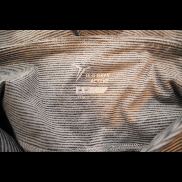 ✨High Rise Crop Leggings✨ - Picture 4 of 4